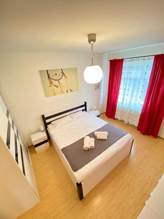 Alpha Apartment Брашов Экстерьер фото